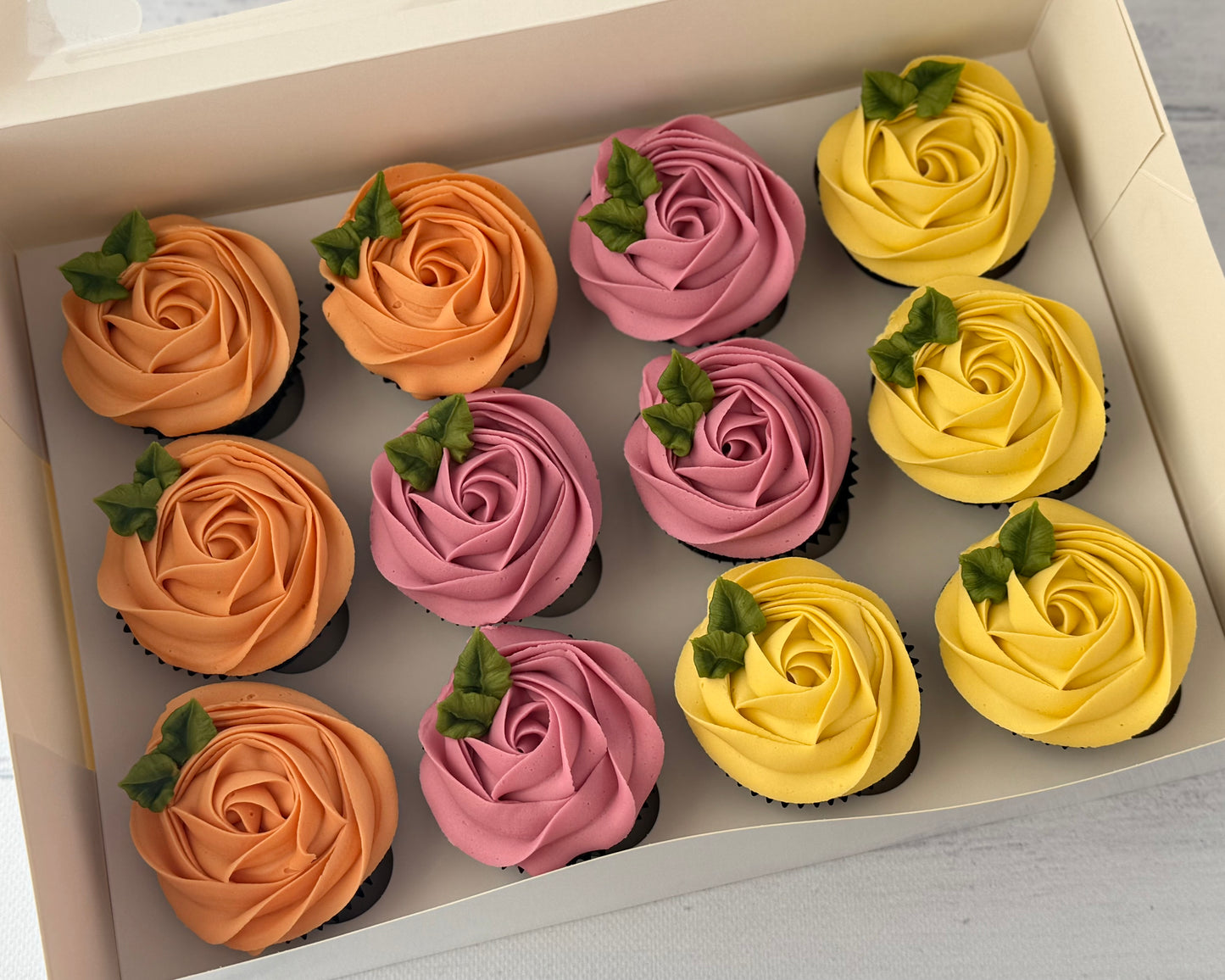 Classic Cupcakes with Leaves