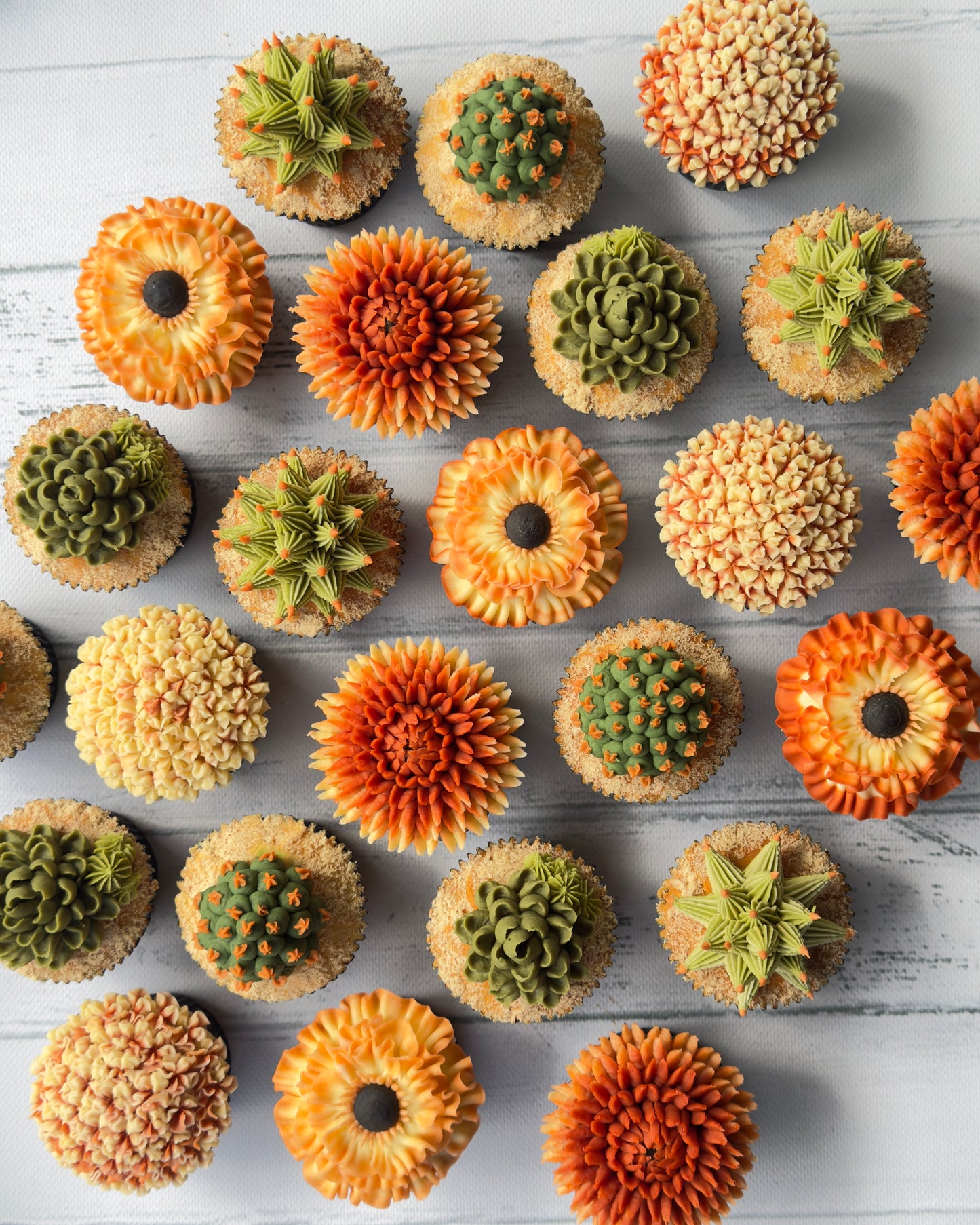 Cactus and succulent buttercream cupcakes
