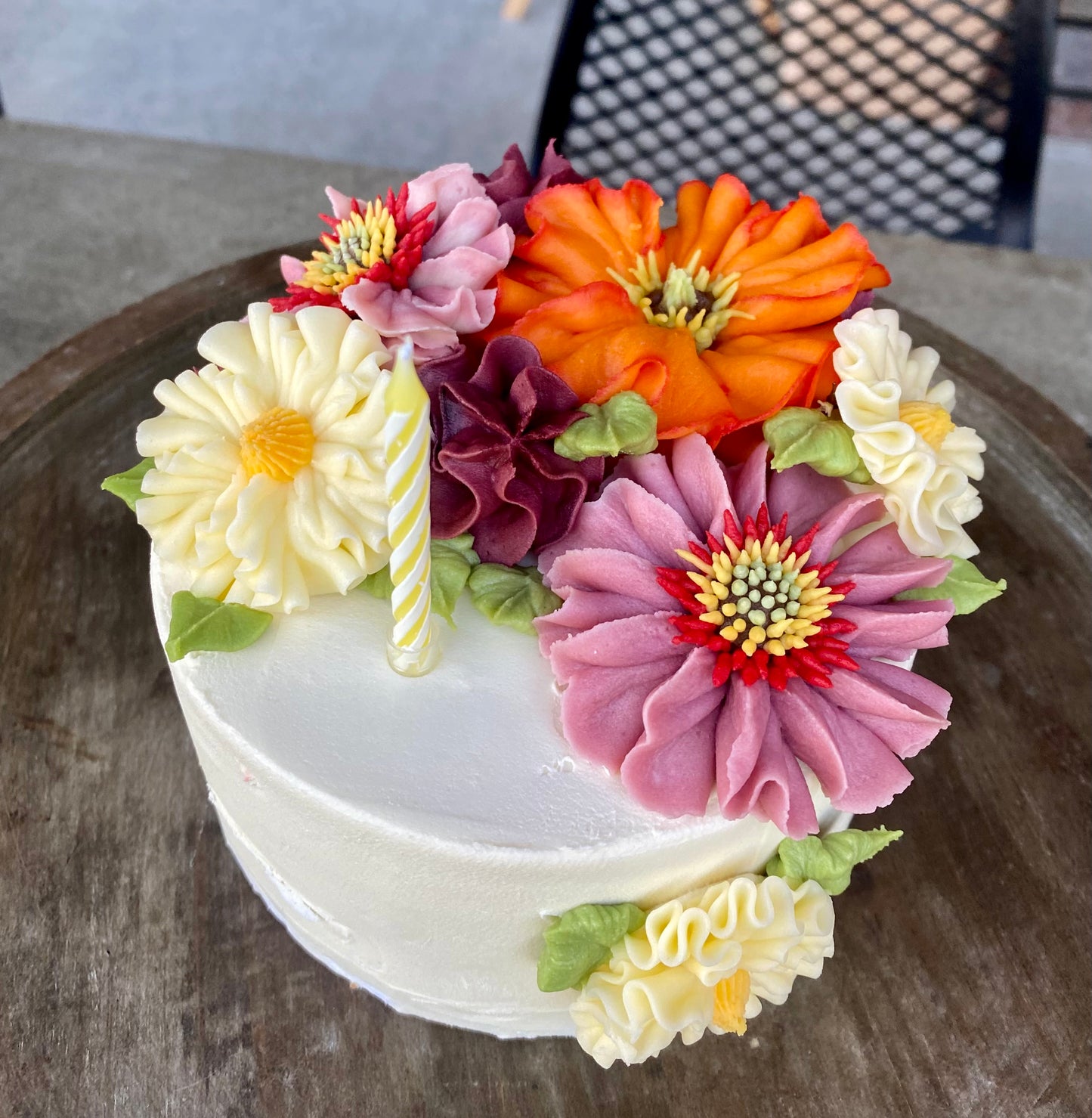Elegant 5-inch Floral Cake