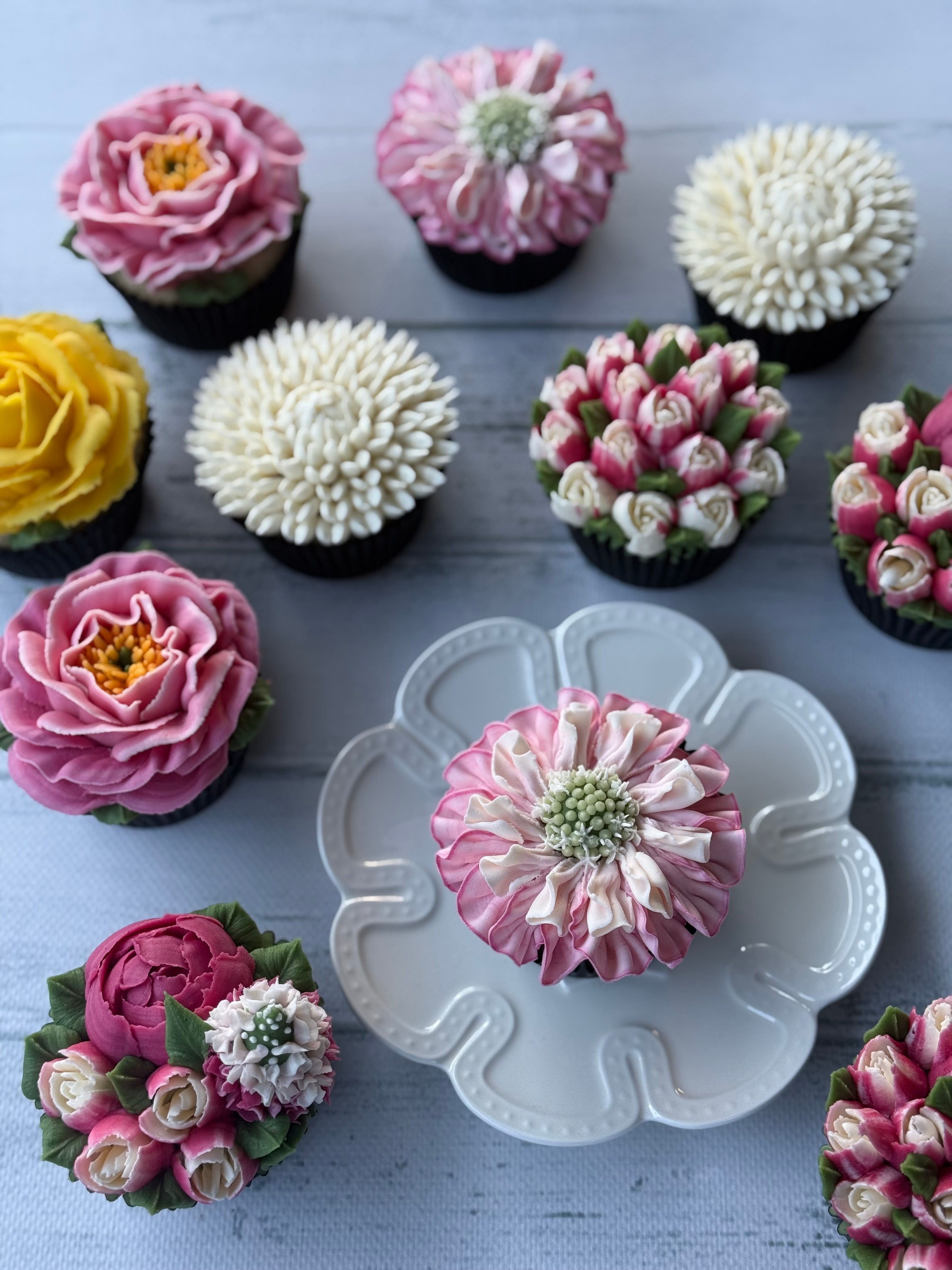 Floral cupcakes