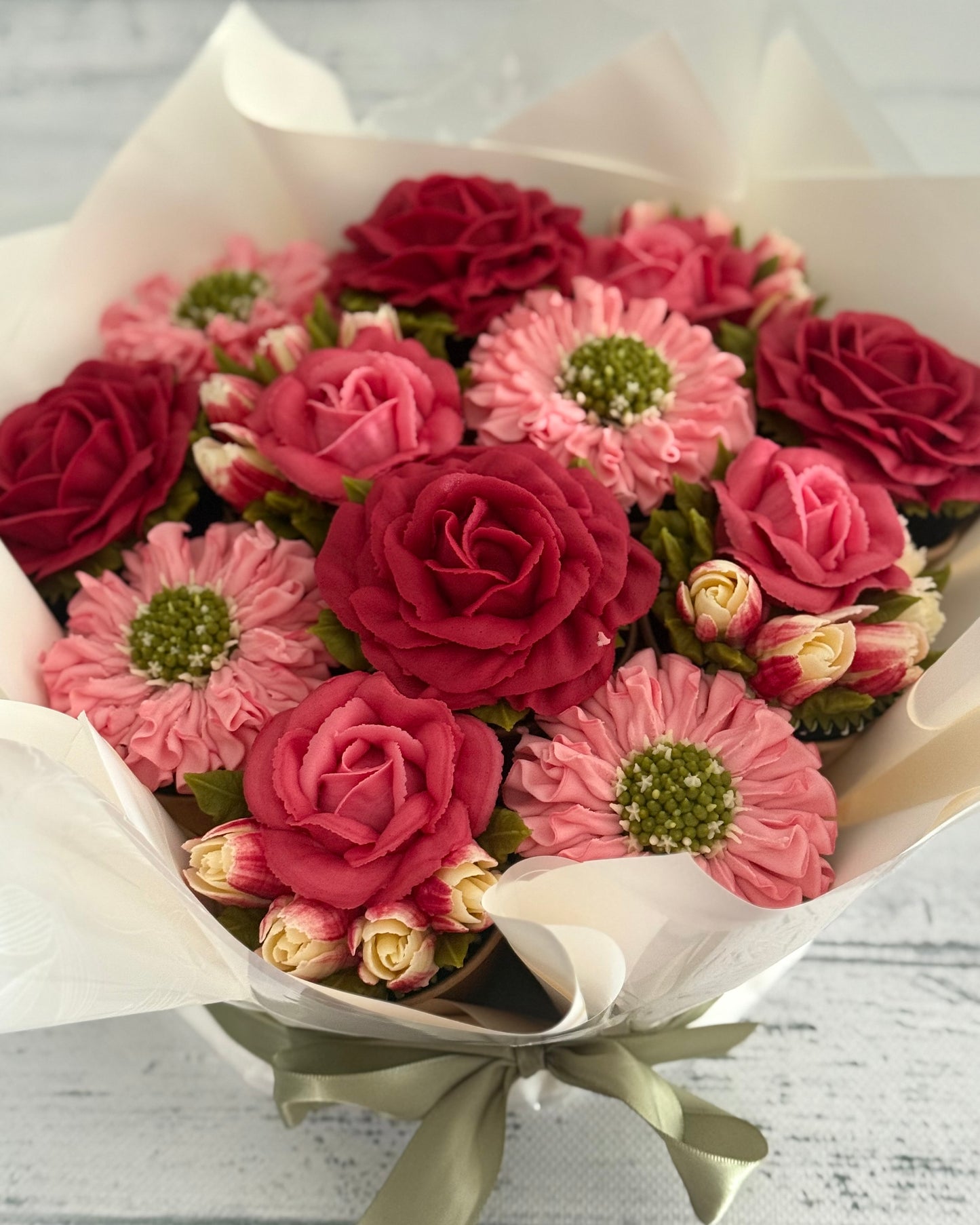 Floral buttercream cupcake bouquet