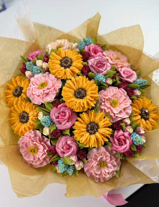 Boxed Floral Cupcakes | Sunshine Coast cupcakes 