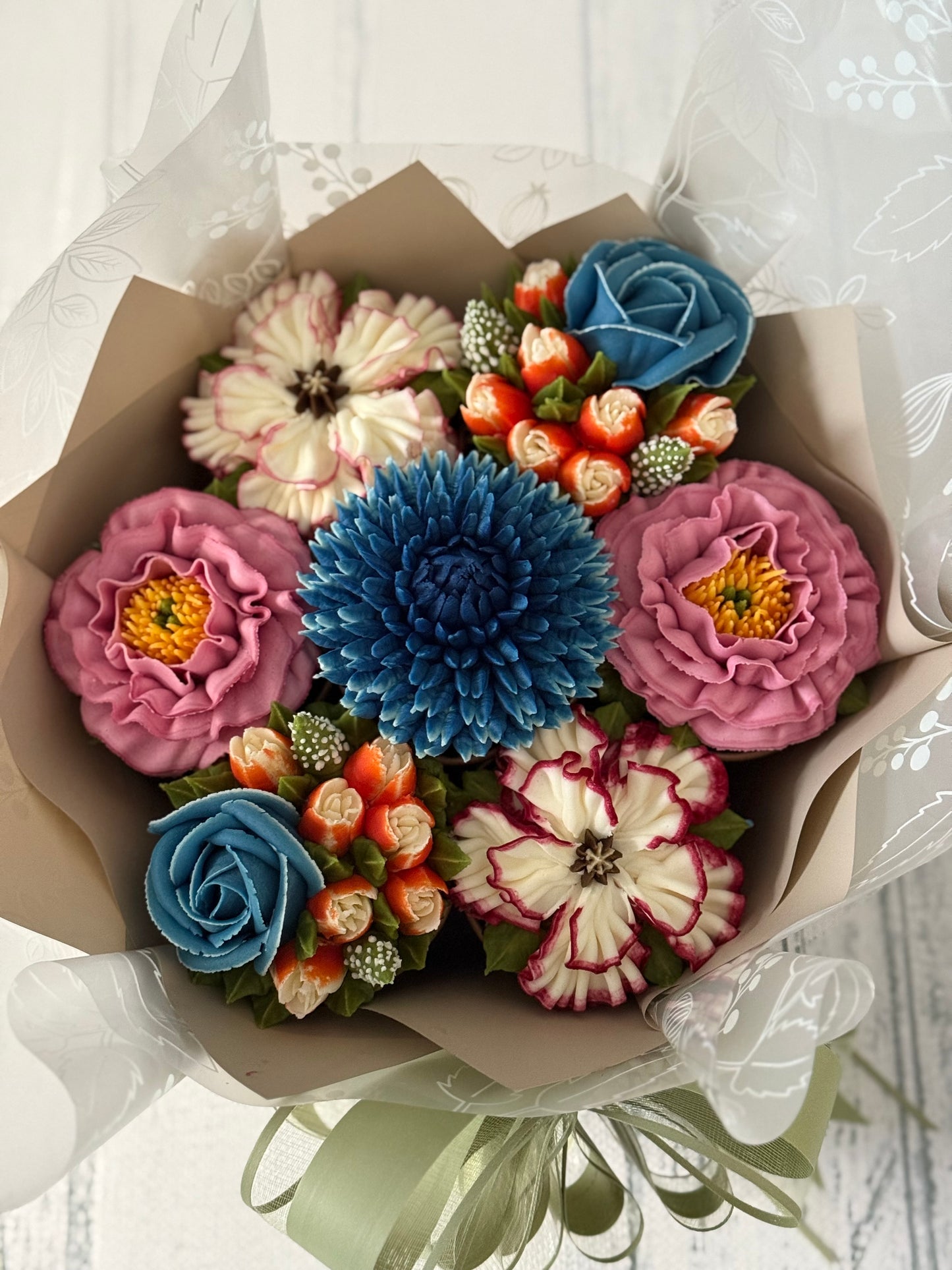Bouquet of floral buttercream cupcakes