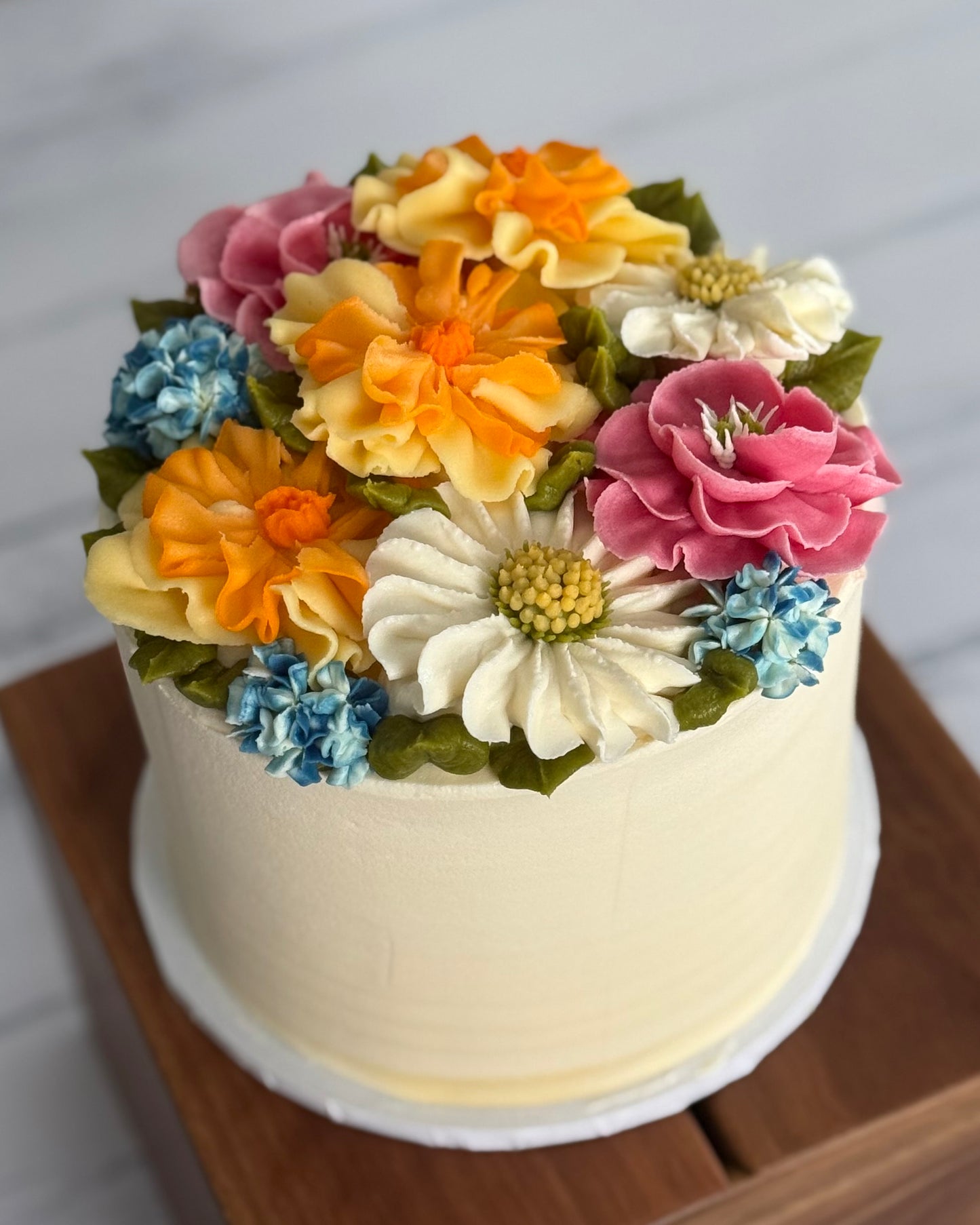 5' floral buttercream cake